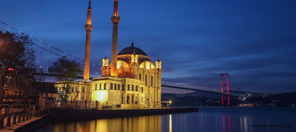 İstanbul bayram namazı saat kaçta 2021 Diyanet namaz saat saatleri takvimi