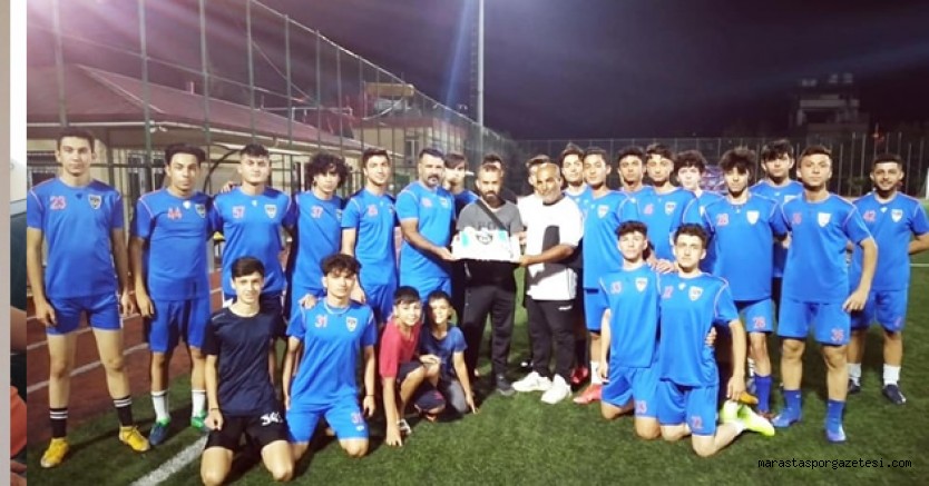 Kahramanmaraş 1.Amatör Lig takımı 5.yılını Batıpark Futbol sahasında kutladı