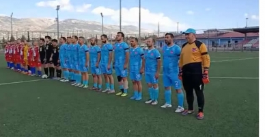 Ömer Kahveci anısına saygı duruşu yapıldı.