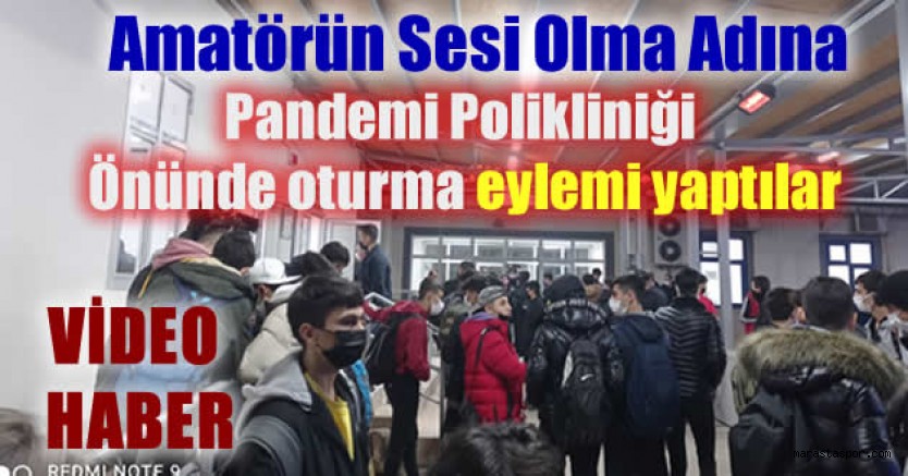 PCR Testi yapılmayan sporcular oturma eylemi yaptı