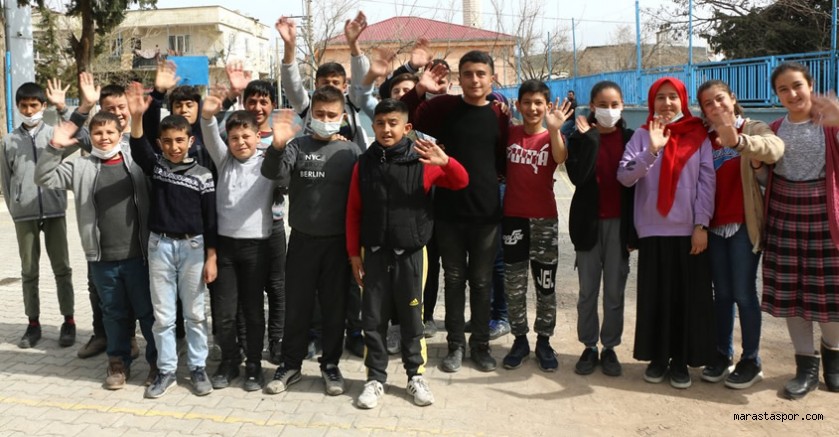 Büyükşehir’den Öğrencilere Yeni Spor Alanları