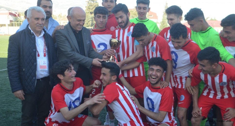Ömer Kahveci U18 Liginde şampiyon Türkoğlu Gençlerbirliği