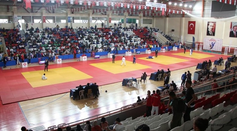 Kahramanmaraş Yıldızlar Türkiye Judo Şampiyonasına ev sahipliği yapıyor