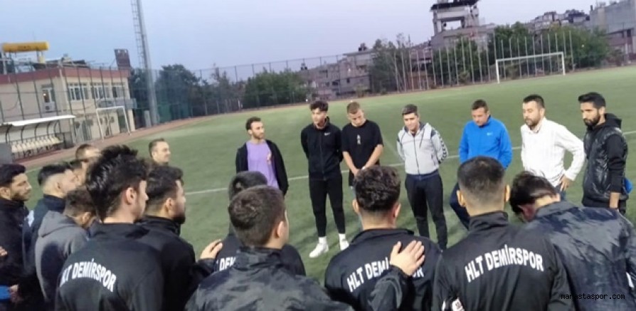 Onikişubat, Helete ve Atc Maraşspor’u ziyaret edip tatlı ikramında bulundu