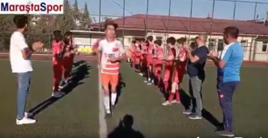 Şampiyonu alkışladılar! Şampiyonda dondurma ikrâm etti