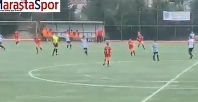 Neredeyse orta sahadan atmış