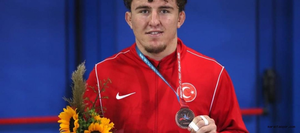 İsmail Küçüksolak’tan Bronz Madalya