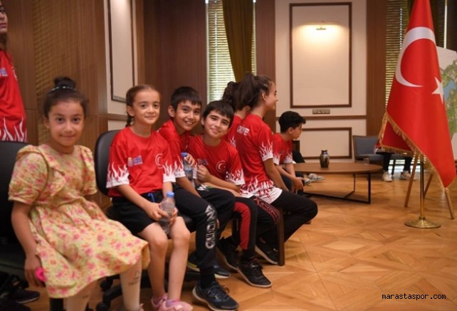 Masa Tenisi Yıldız-Genç Milli Takımı’ndan Başkan Mahçiçek’e teşekkür ziyareti