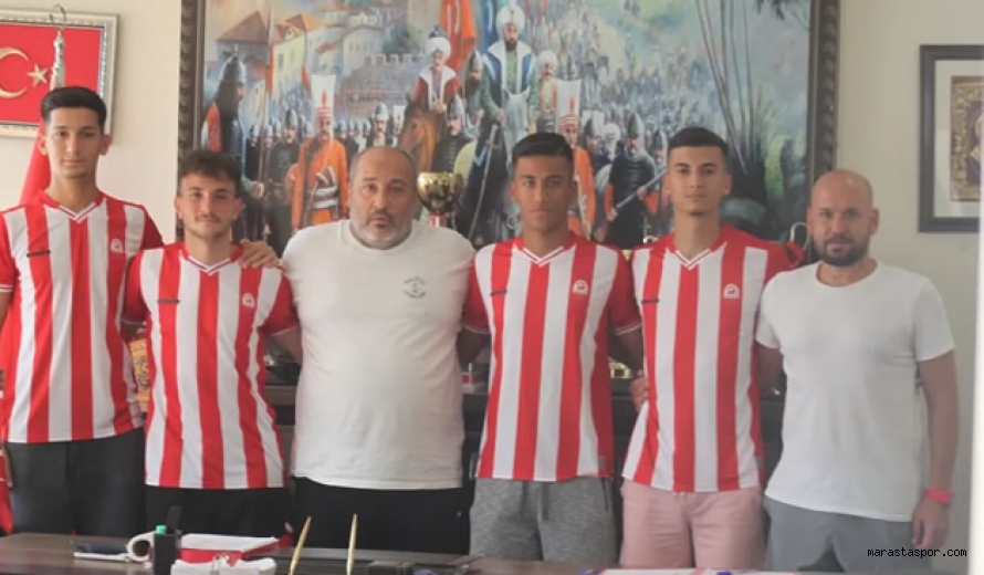 Kahramanmaraş’lı 4 oyuncu, Kahramanmaraşspor’da Profesyonelliğe Geçiş yaptı