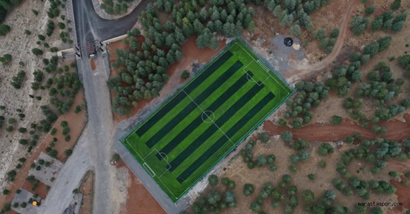 Başkan Okay’dan Yalnız Ardıç’a yüksek standartlı futbol sahası