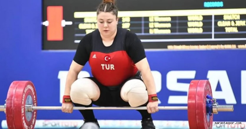 Kahramanmaraş’lı Milli Halterci Melike Günal üç gümüş madalya kazandı