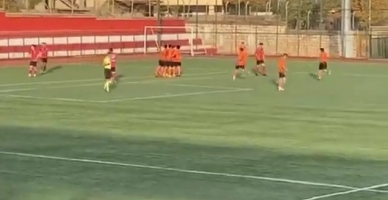 Çırağın Group Büyüksırspor, Direkten dönen topu şık vuruş yaptı ancak İkinci gol