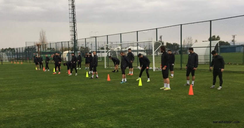 Kahramanmaraş İstiklalspor’da Antalya kampı başladı