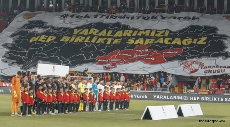 Göztepe taraftarı, Yapılan Pankarta Depremin olduğu bölümü Kırmızı renkle işaretledi