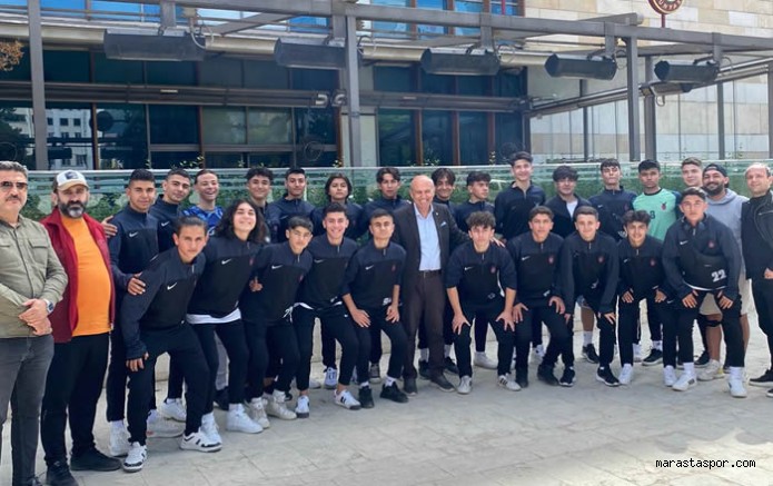 Büyükşehir’in ulaşım desteği ile Kurtuluş 1920 Spor U-16 Türkiye Şampiyonası için yola çıktı