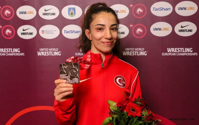 Kahramanmaraş’lı Milli Güreşçinin eşi Evin Demirhan Yavuz’dan Bronz Madalya