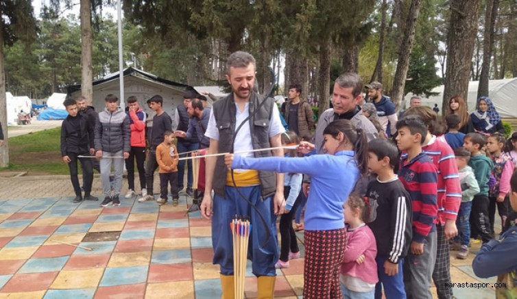 Türkoğlu’nda, Ankara Bozoklar ve Başkent Kulübü’den depremzede çocuklar ve gençlere okçuluk eğitimi