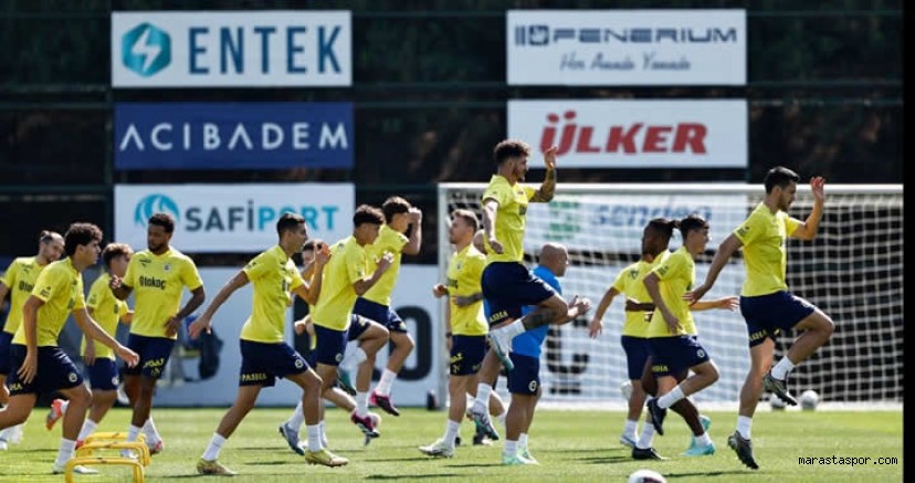 Fenerbahçe Antrenmanında Genç Kahramanmaraşlı Futbolcu Mustafa Sezai Gülmez’de Yer Aldı