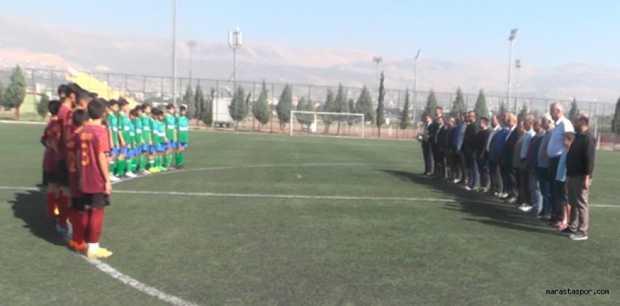 Kahramanmaraş’ta Depremde Kaybedilen Spor Adamları İçin Duygusal Saygı Duruşu Gerçekleştirildi