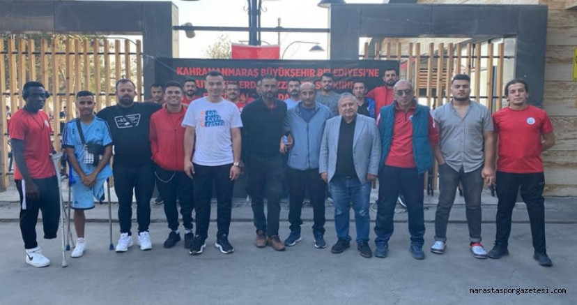 Büyükşehir, Kahramanmaraş Ampute Takımı ile Birlikte Kayseri Melikgazi Ampute Takımına Yemek İkramında Bulundu