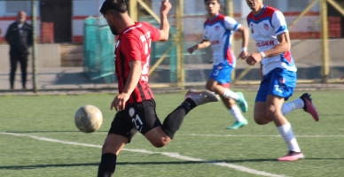 Siverek Belediyespor’da Abdullah Berat Demir’in İki Adımla Kullandığı Firikle Attığı Muhteşem Gol!