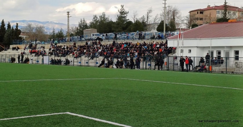 Kahramanmaraş Kurtuluşspor, Karaziyaretspor maçını 400 taraftar izledi
