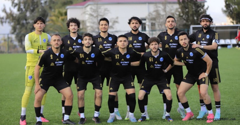 Onikişubat İdmanyurduspor, Adem Şahan 1. Amatör Lig Play-Off grubuna yükselmeyi başardı.