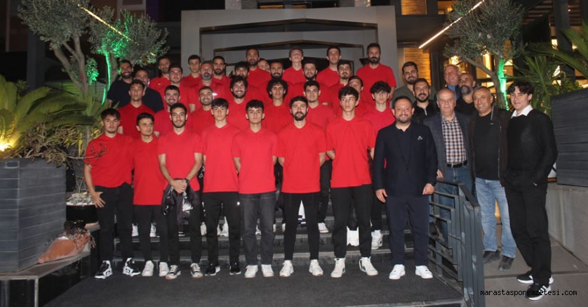 Onikişubatspor Yönetimi, Teknik Kadro, Oyuncular ve Mesut Çanak İftar Yemeği Etkinliğinde Buluştu