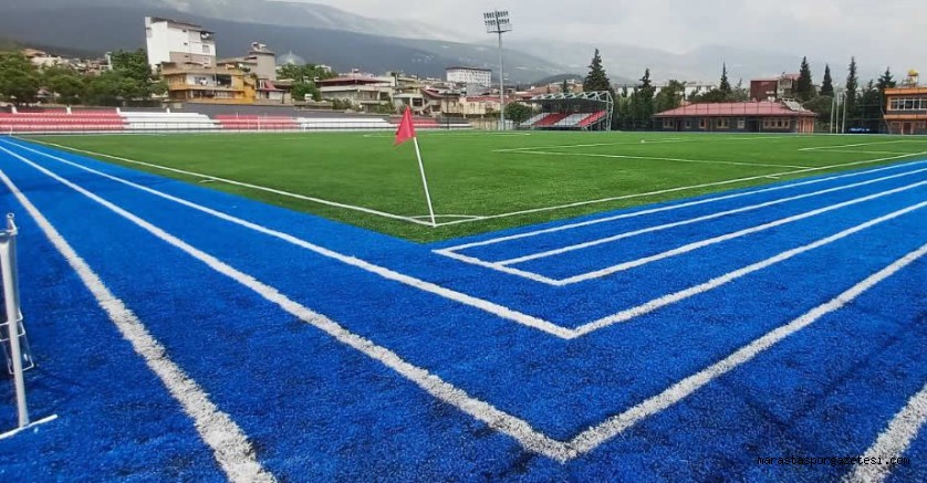 Marastasporgazetesi.com Ekibi: Adem Şahan Batıpark Futbol Sahası’nın Son Halini Görüntüledi