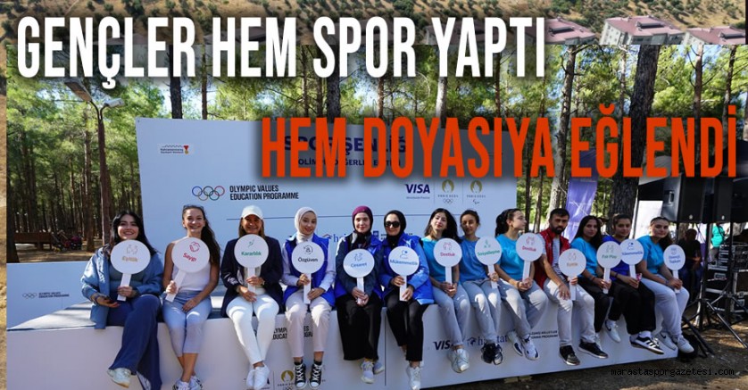 Gençler Hem Spor Yaptı Hem Doyasıya Eğlendi