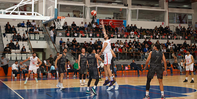 Kahramanmaraş İstiklalspor Basketbol Takımı Namağlup Galibiyet Serisini Sürdürdü!