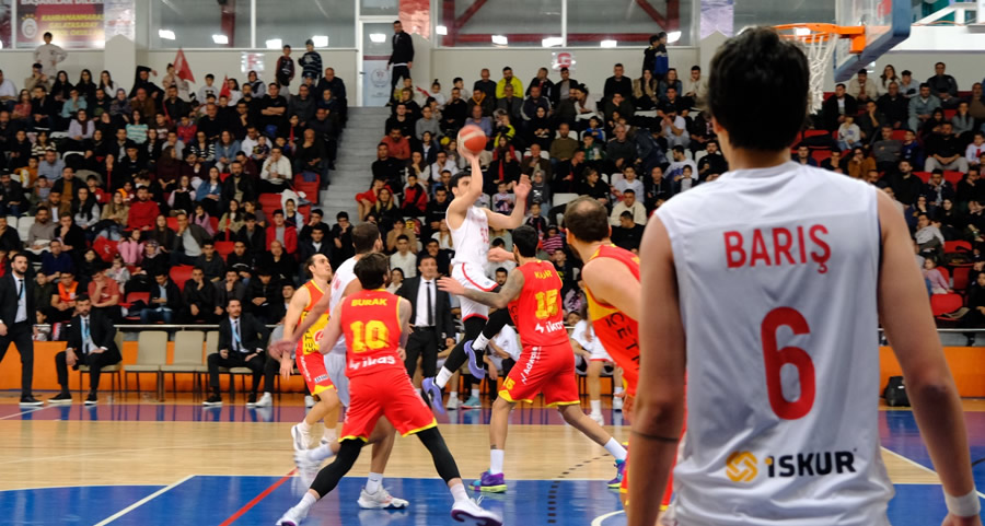Kahramanmaraş İstiklalspor, Göztepe’yi Mağlup Ederek Namağlup Liderliğini Sürdürdü!