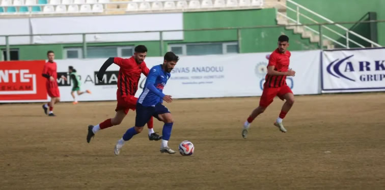 Elbistanspor, Sivas’ta umutsuz kaldı: 3-0’lık yenilgi!