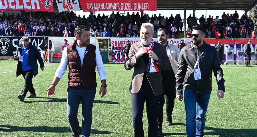 Başkan Fırat Görgel, Kahramanmaraş İstiklalspor – Kırıkkale FK Maçını Tribünden Takip Etti!