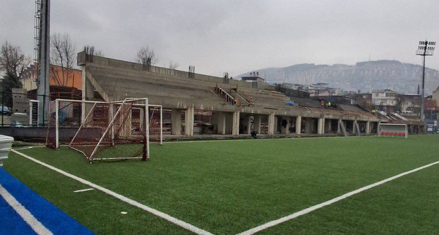 Batıpark Adem Şahan Stadı’ndaki Tribün İnşaatı Devam Ediyor