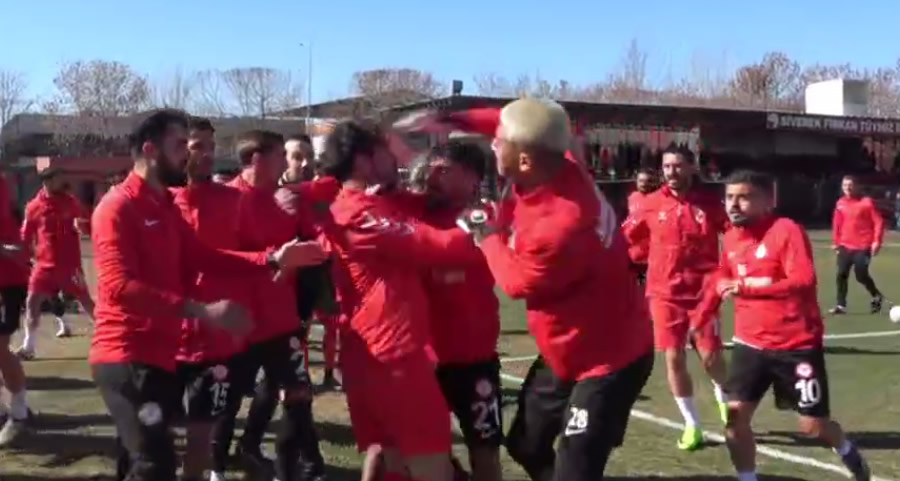Onikişubatspor’dan Siverek Belediyespor Maçına Çıkmama Kararı!
