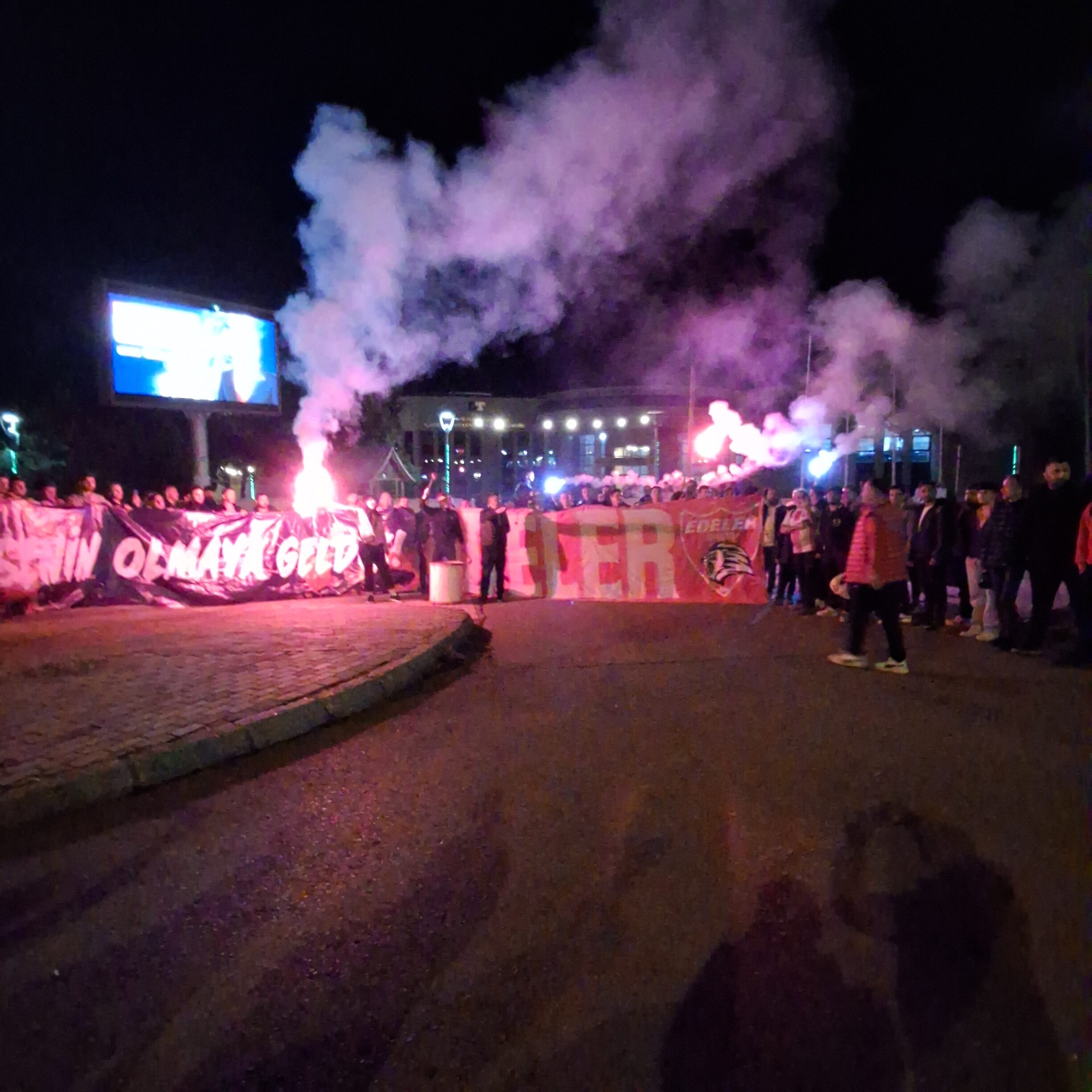 Kahramanmaraş İstiklalspor Taraftarları Zonguldak Yolunda