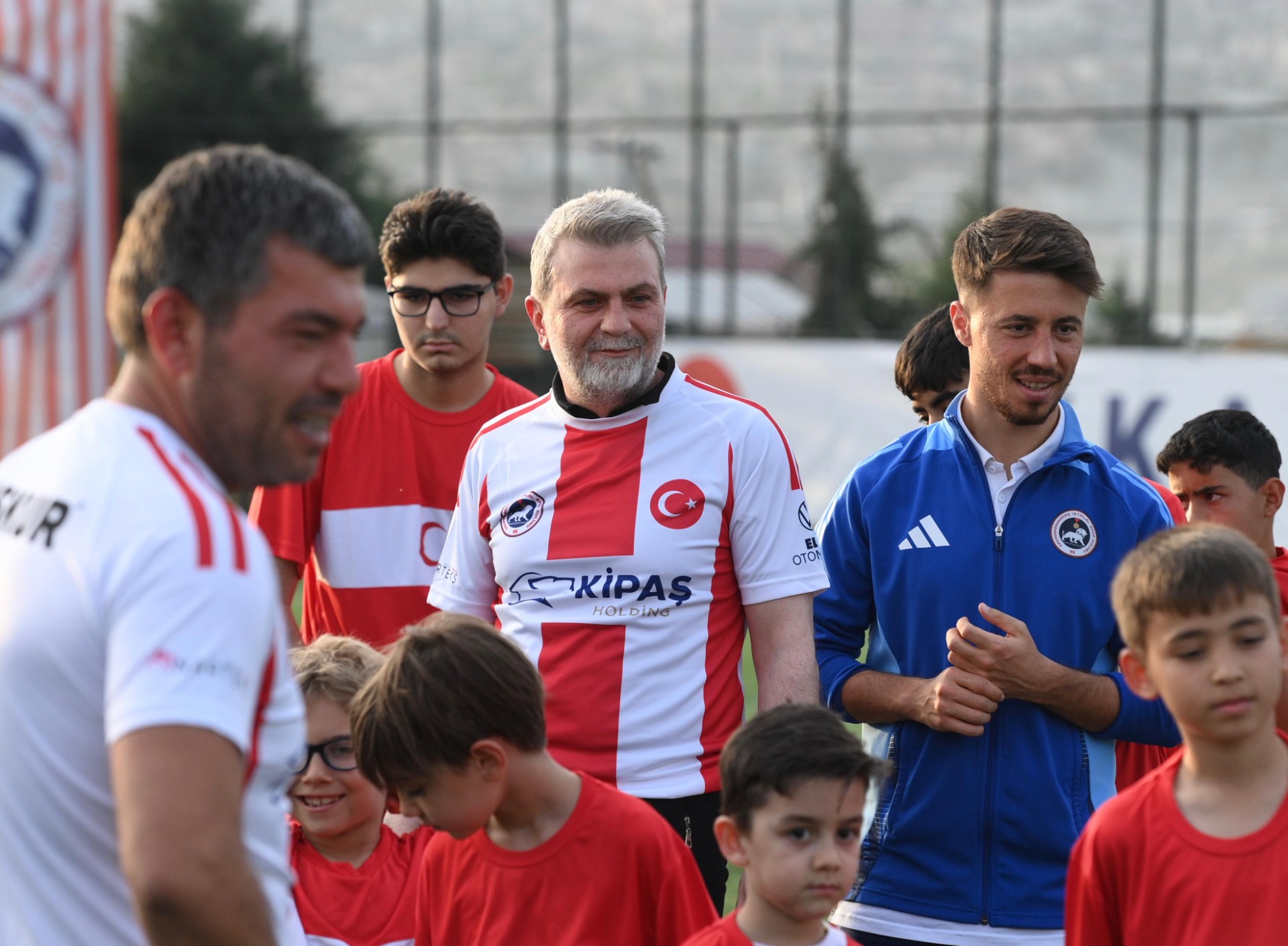 Kahramanmaraş İstiklalspor Oyuncuları, 23 Nisan Etkinliğinde Şehit ve Gazi Çocuklarıyla Buluştu