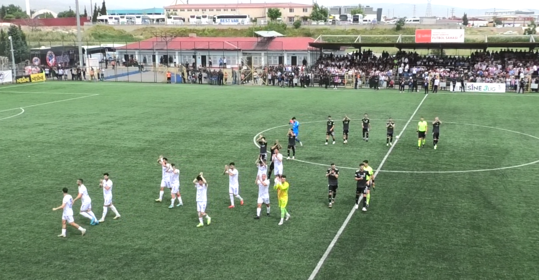 Kahramanmaraş İstiklalspor Taraftarından Kırıkkale FK’li Oyunculara Büyük Jest!