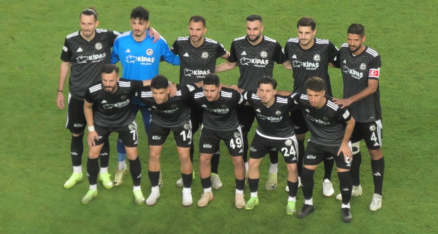 Kahramanmaraş İstiklalspor, Ayvalıkgücü Belediyespor’u 3-1 Yenerek 2. Lig’e Yükseldi