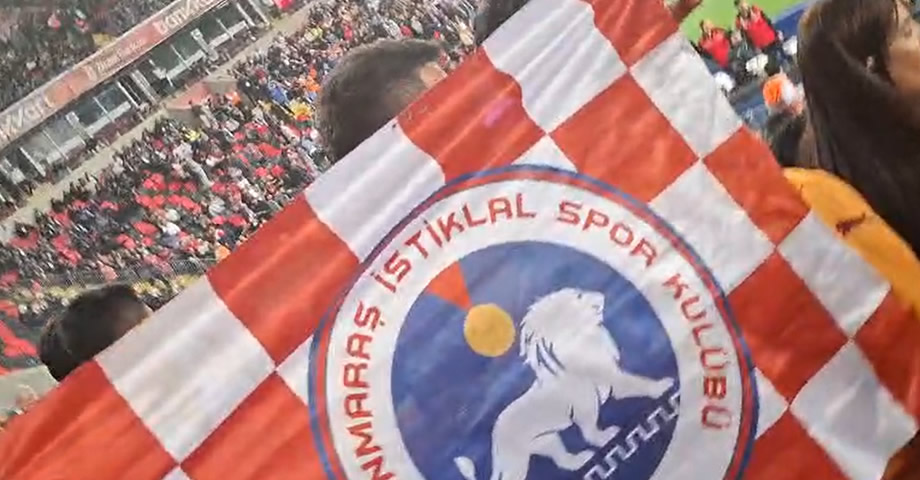 Galatasaray-Trabzonspor Finalinde Gaziantep Stadyumu’nda Kahramanmaraş İstiklalspor Bayrağı Açıldı