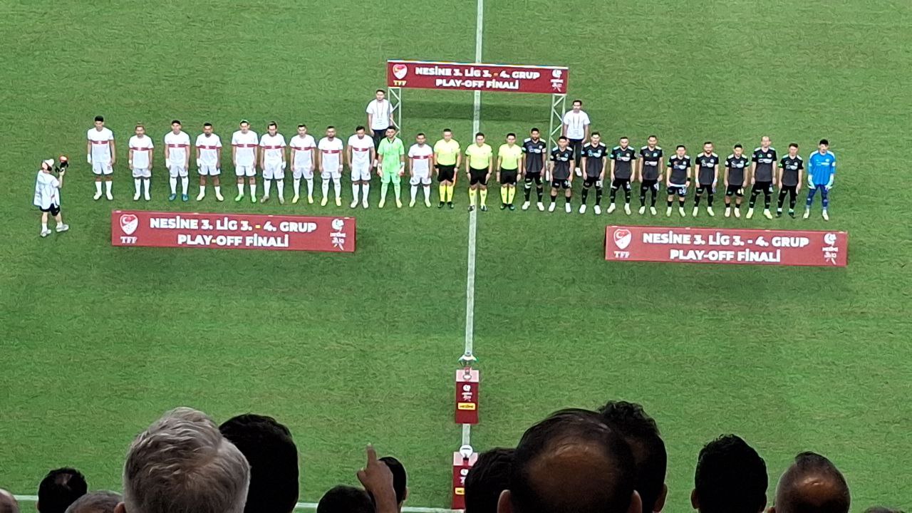 Kahramanmaraş İstiklalspor – Ayvalıkgücü Belediyespor Maçının Özeti ve Kupa töreni Sonrası Yaşanan Büyük Sevinç