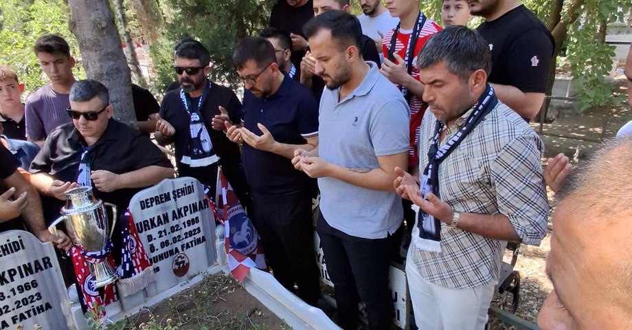 Edeler Grubu, Deprem Şehitlerini Şampiyonluk Kupasıyla Andı