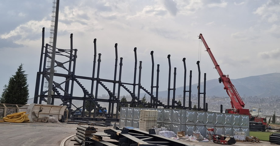 Kahramanmaraş’a 4 Bin Kişilik Yeni Stadyumda Tribünler Yükselmeye Başladı