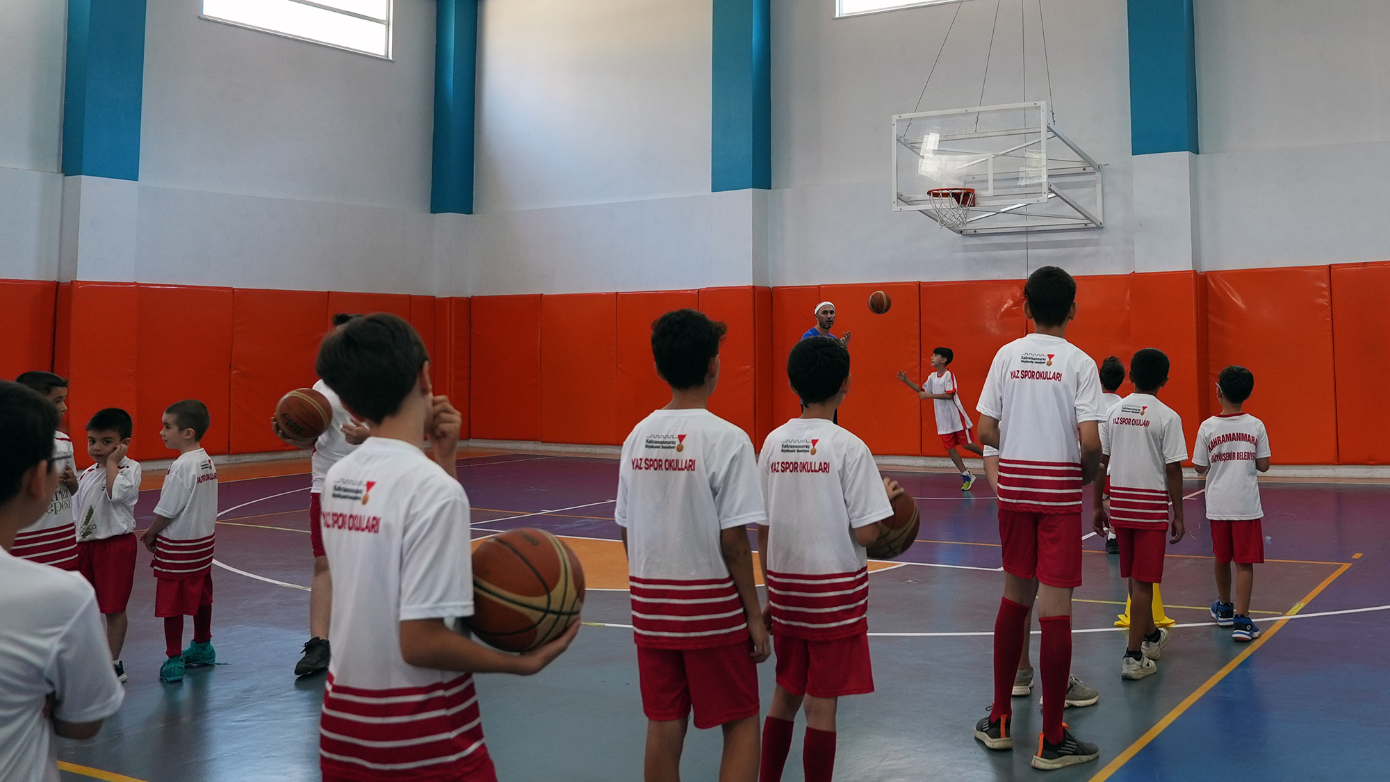 Potada Gelecek Yetişiyor; 400 Genç Basketbolun Temellerini Atıyor