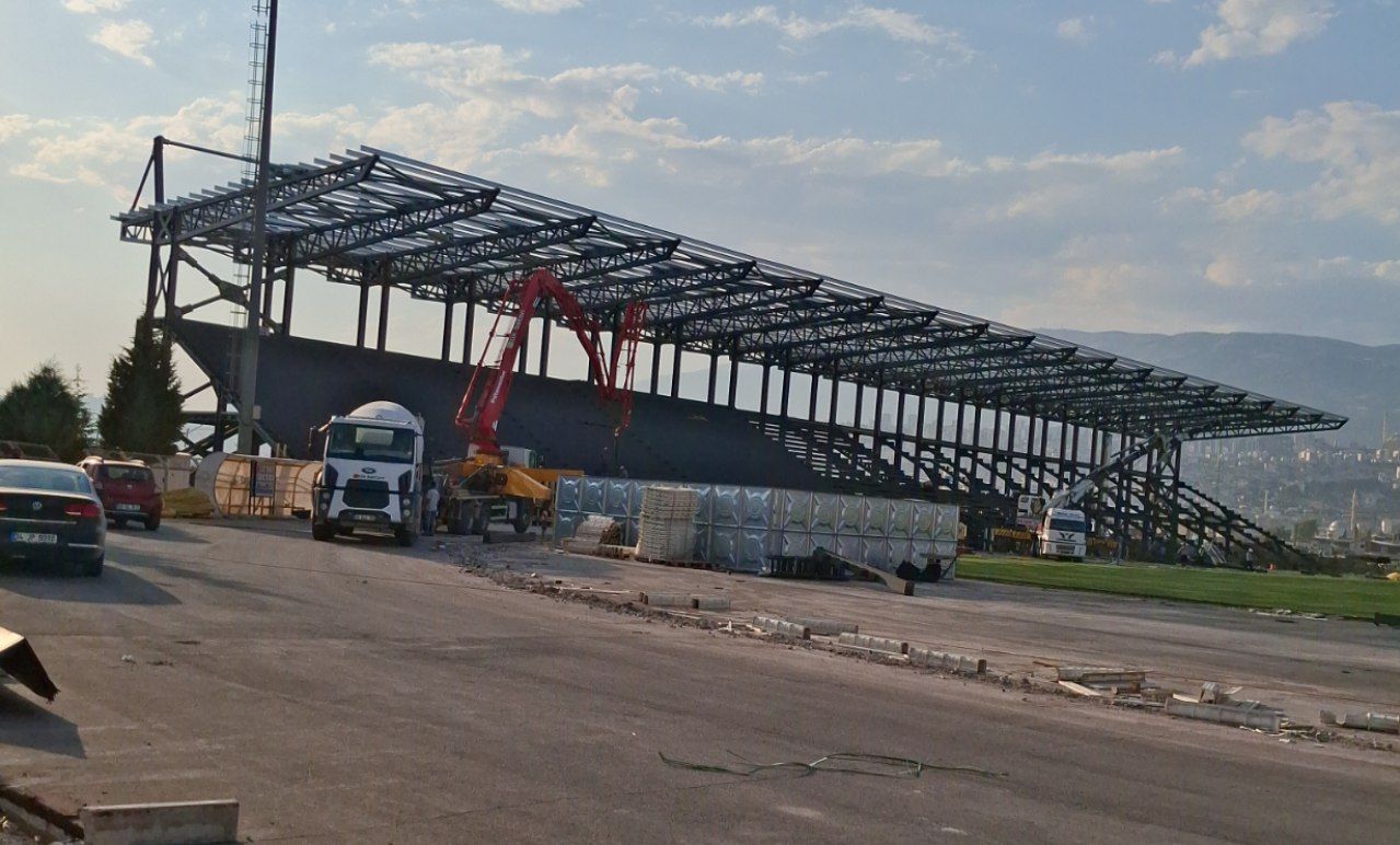 4 Bin Kişilik Stadyumun Tribünlerine İlk Adımı Biz Attık