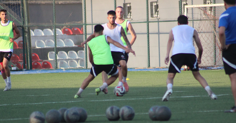 Batıpark Adem Şahan Stadı, Kahramanmaraşspor Antrenmanı ile Açıldı