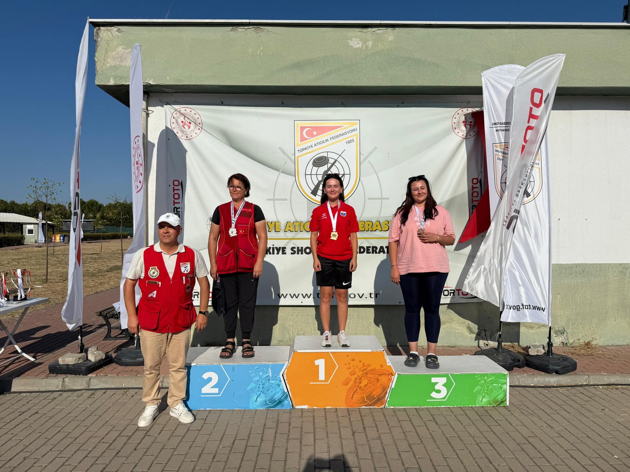 Kahramanmaraş Büyükşehir Sporcularından Trap Zafer Kupası’nda 2 Birincilik, 1 İkincilik