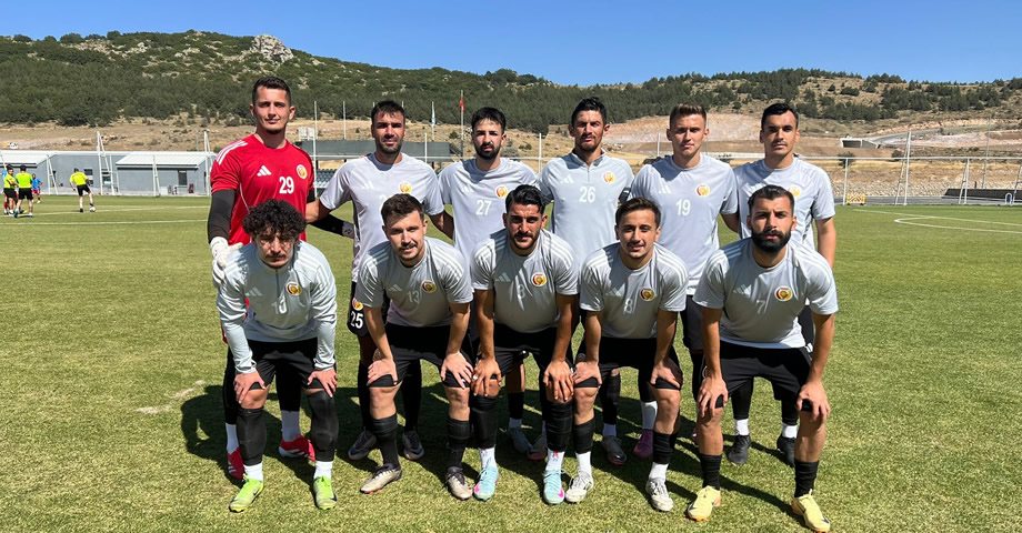 Onikişubatspor, Kayseri Kampında Silifke Belediyespor ile Hazırlık Maçı Yaptı