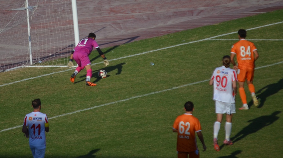 Kahramanmaraş İstiklalspor’dan Tarihi Fark: Adanaspor’u 6-0 Mağlup Etti